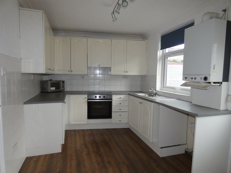 Kitchen/Dining- click for photo gallery